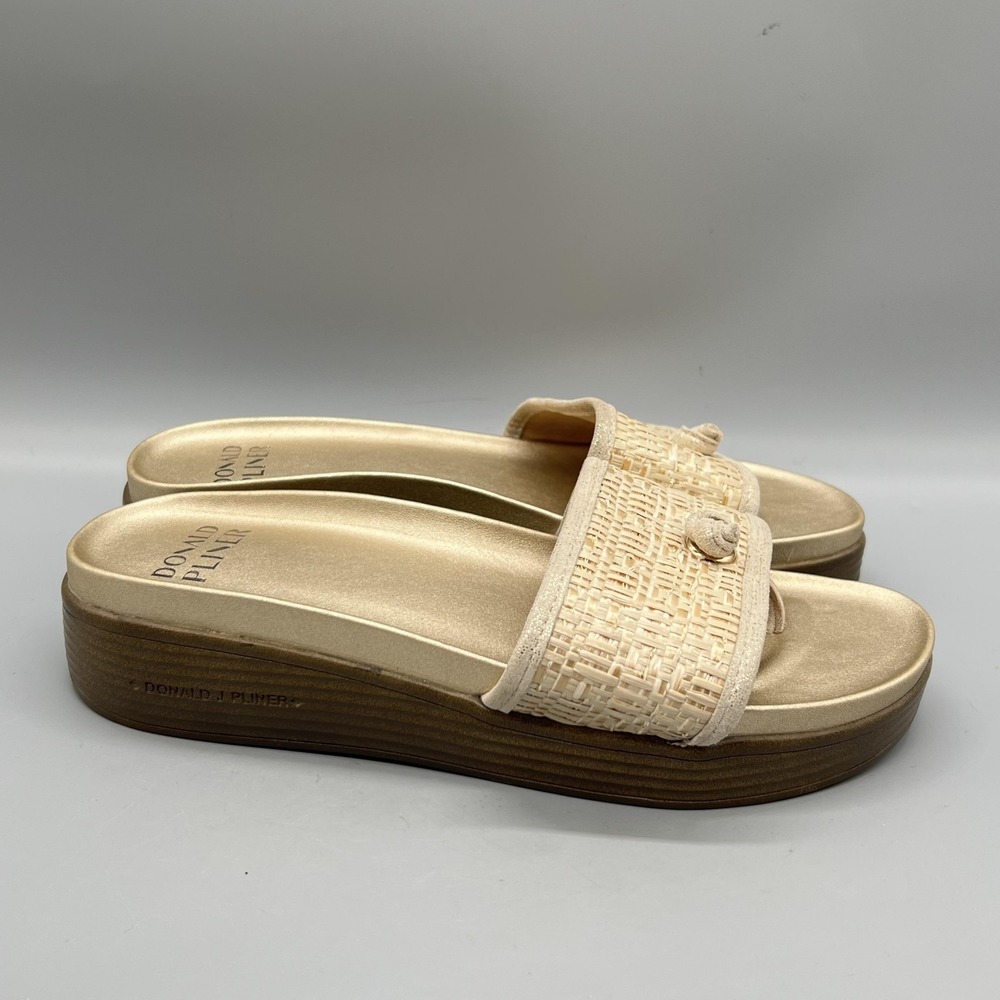 Donald Pliner Sandals Womens 8.5 Beige Synthetic Woven Farrah Thong Wedge Shoes